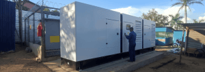 Geradores stand by garantem energia de emergência em falhas da rede. Conheça seu funcionamento, benefícios e soluções da SERTEC Geradores.